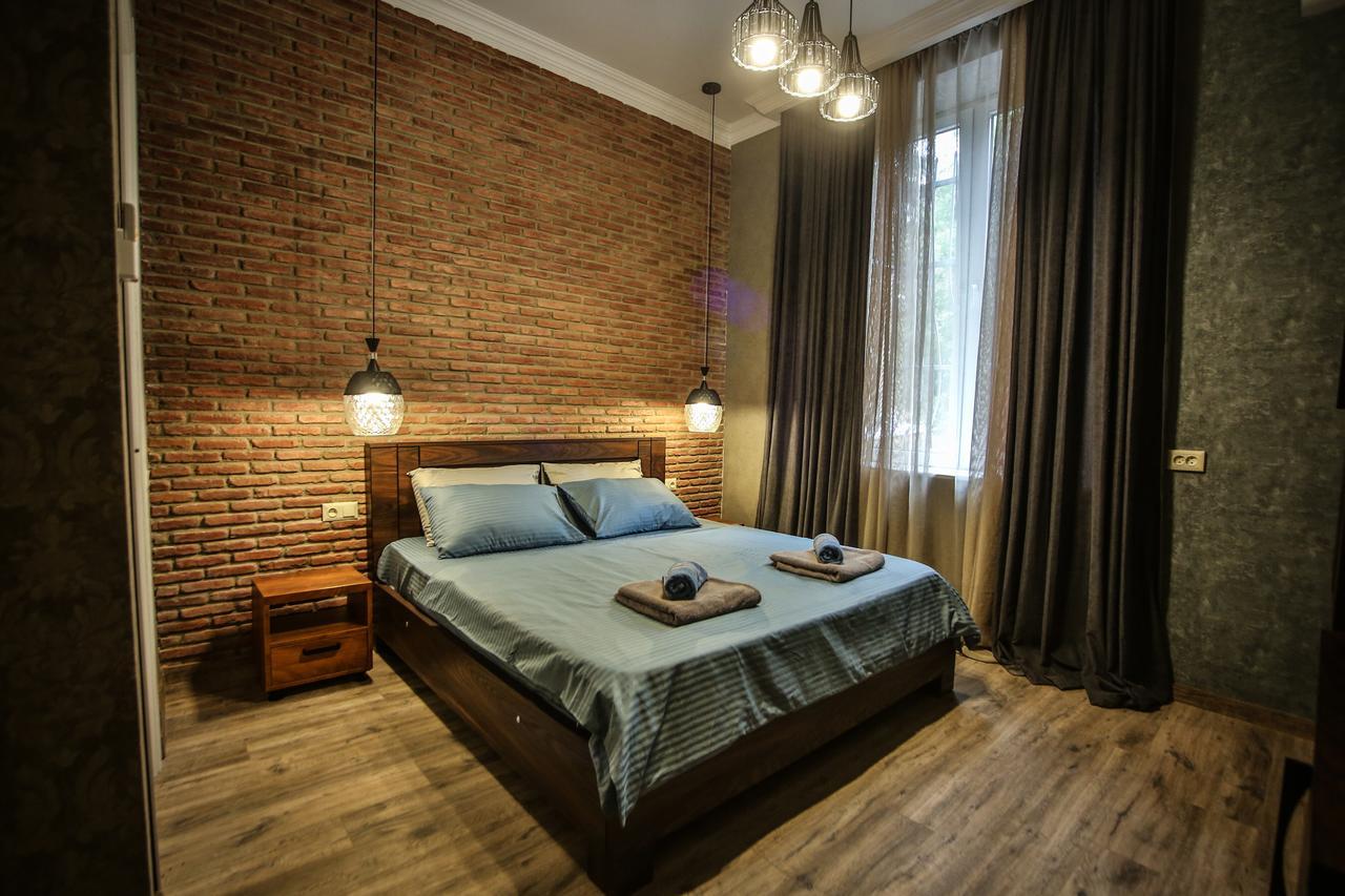Classy Apartments Central Tbilisi ภายนอก รูปภาพ