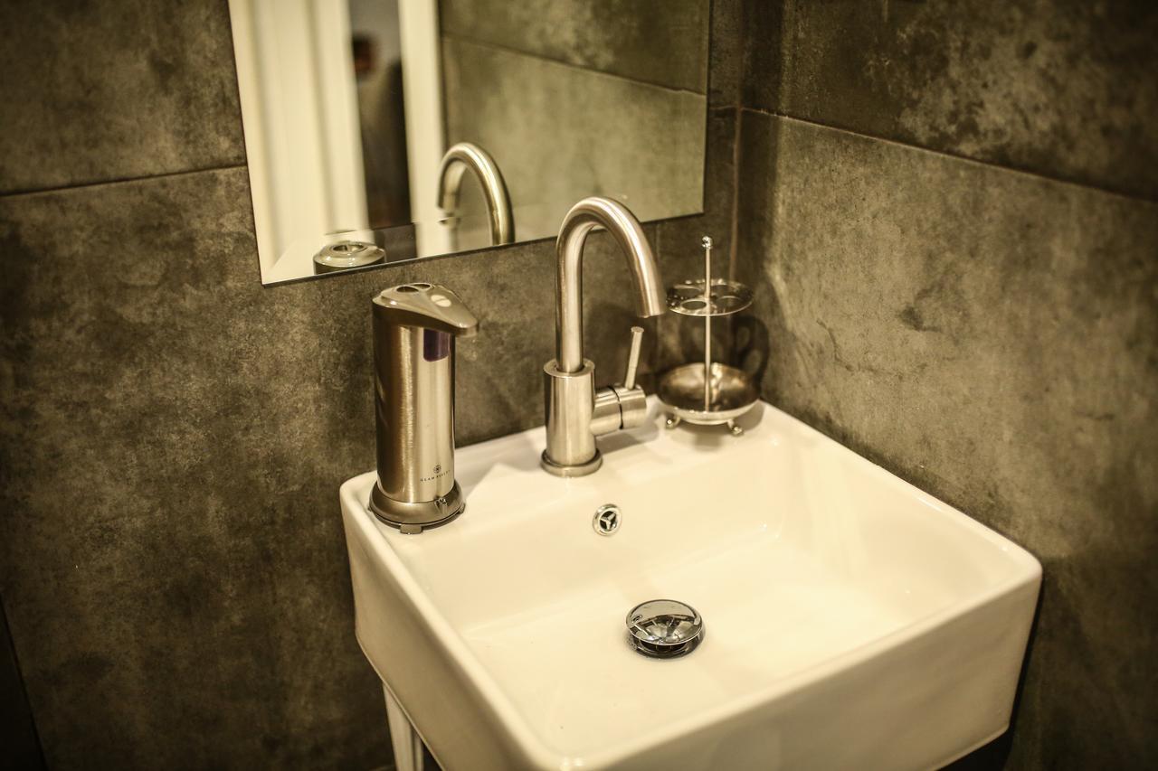 Classy Apartments Central Tbilisi ภายนอก รูปภาพ
